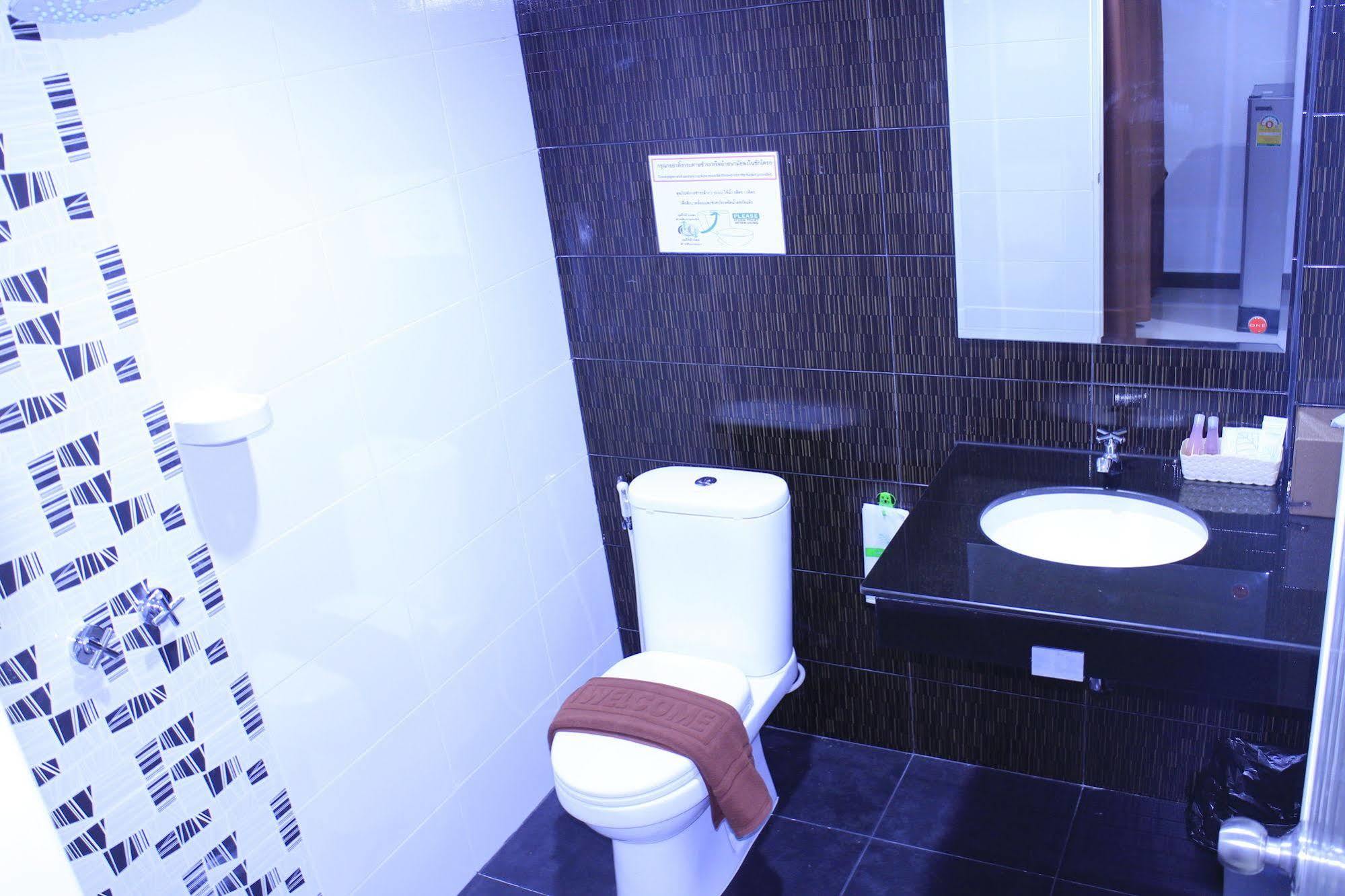 The Siri Place Udon Thani Esterno foto